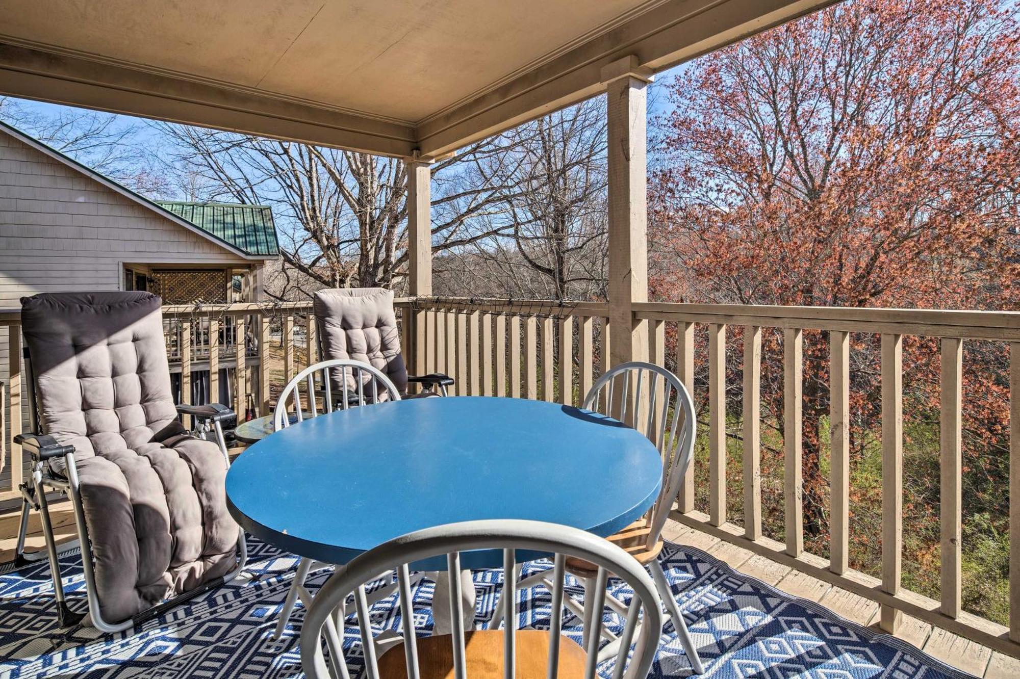 Lake Lure Studio With Private Balcony And Pool Access! Exterior foto